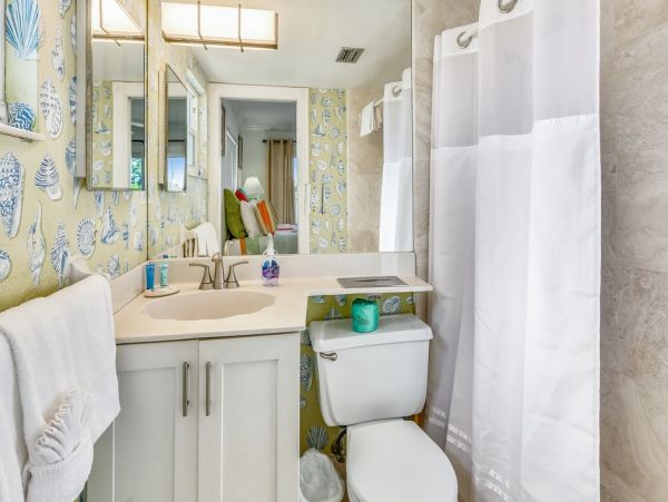 Redington Beach Charming  Gulf Front Condo with Stunning Gulf Views