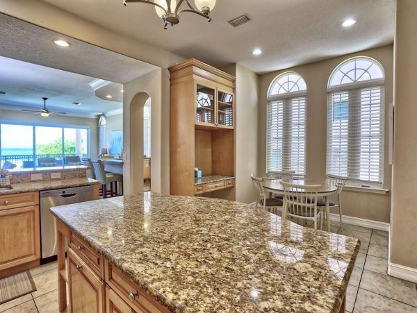 Redington Shores Townhome Gulf-Front!