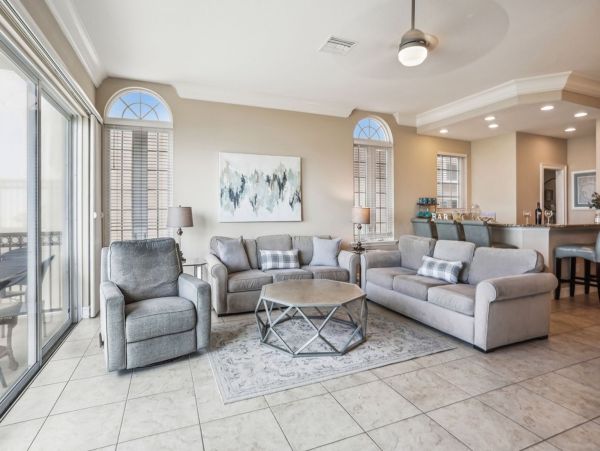 Redington Shores Townhome Gulf-Front!