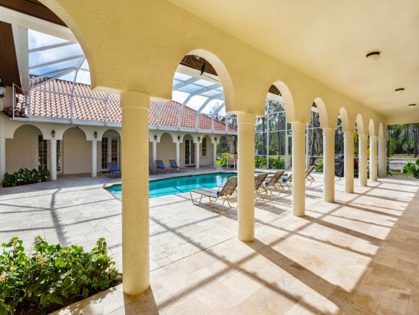 Naples Condo 1011610