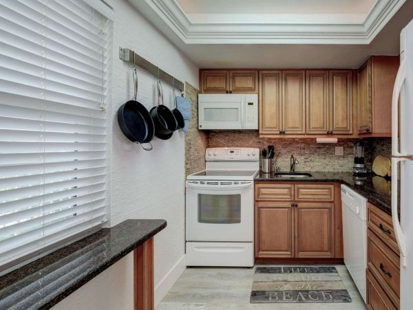 Longboat Key Vacation Beach Condo Full Gulf View Sleeps 4