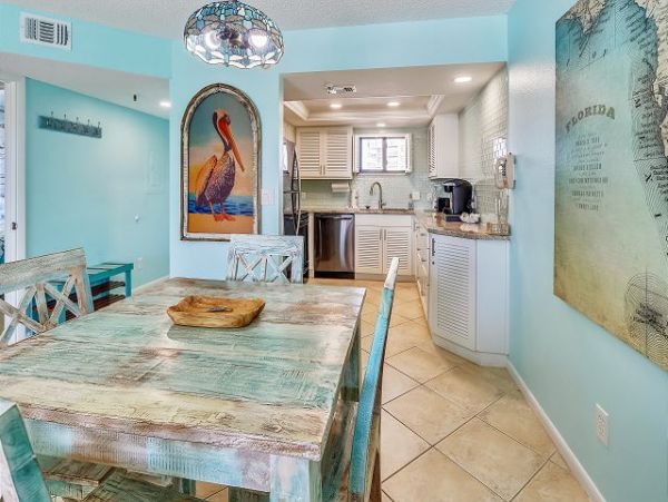 Lovely 2 Bedroom Condo Beachfront in St. Pete Beach