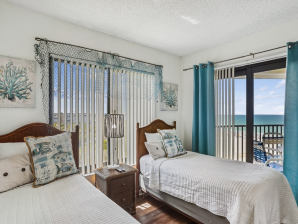 Beachfront Lovely Great Views & Great Amenities