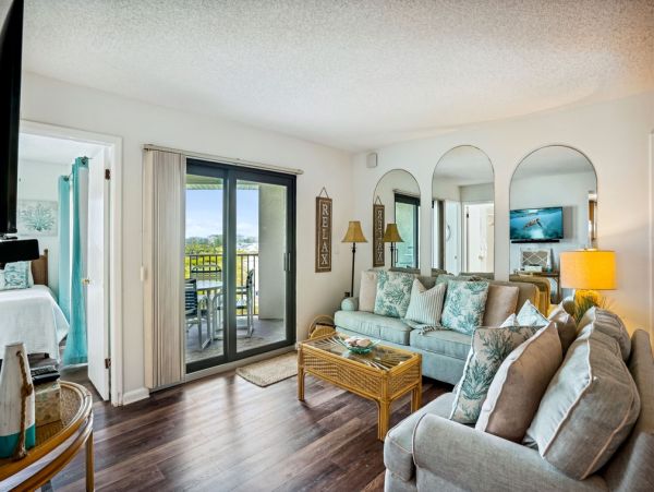 Beachfront Lovely Great Views & Great Amenities