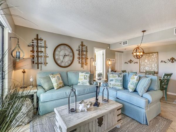 Two Bedroom Corner Condo with Ocean Views