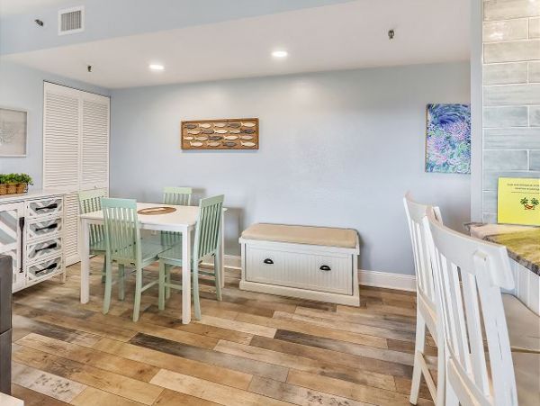 St. Petersburg Condo 1011626