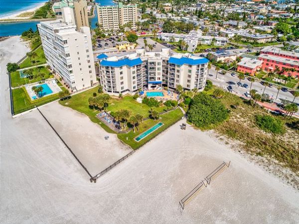 St. Petersburg Condo 1011626
