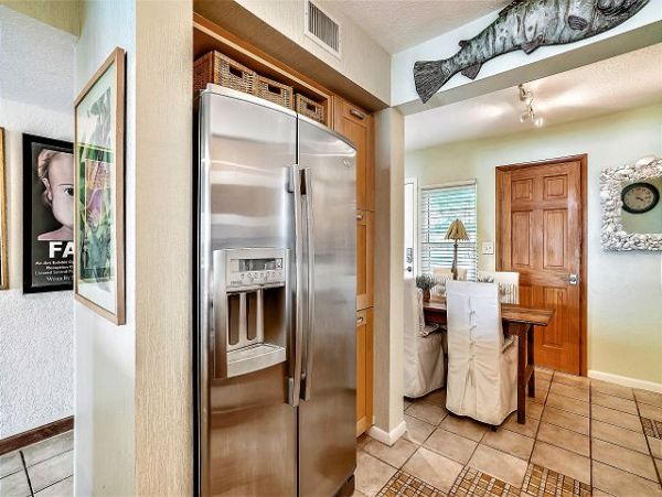 St. Petersburg Condo 1011627