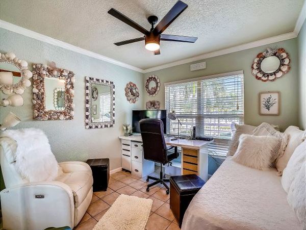 St. Petersburg Condo 1011627