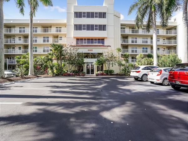 St. Petersburg Condo 1011627