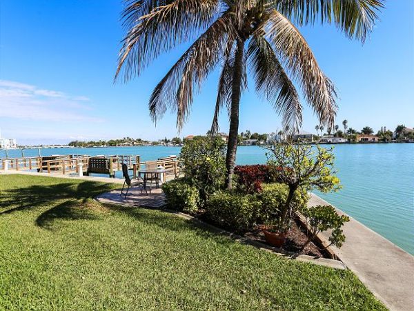 Treasure Island Condo 1011629