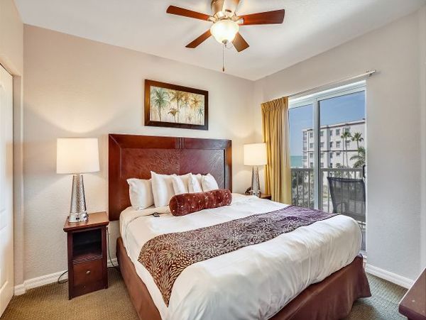 Treasure Island Condo 1011631