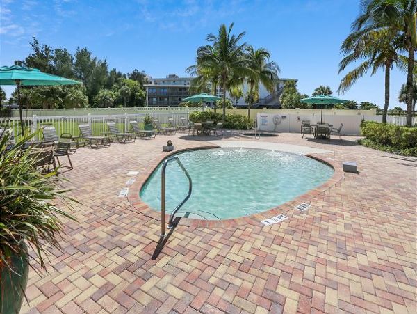 Treasure Island Condo 1011631