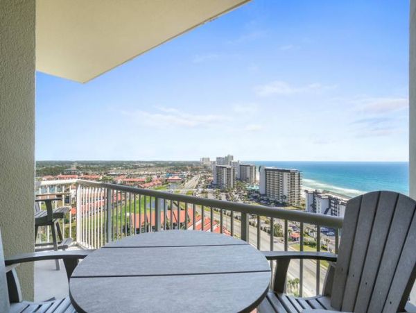 Panama City Vacation Condo Walk to Beach Three Bedroom