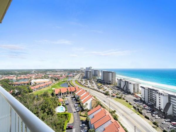 Panama City Vacation Condo Walk to Beach Three Bedroom
