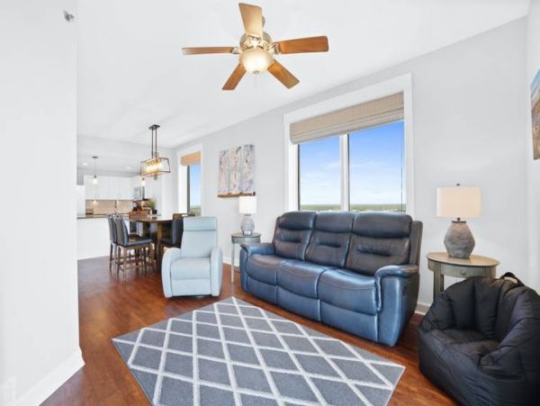 Panama City Vacation Condo Walk to Beach Three Bedroom