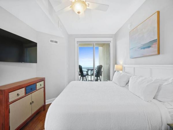 Panama City Vacation Condo Walk to Beach Three Bedroom