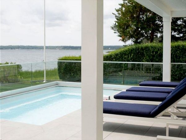 Aquebogue 5 Bedroom Home with Great Views Sleeps 8