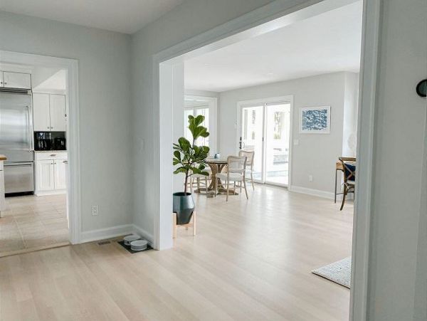 Aquebogue 5 Bedroom Home with Great Views Sleeps 8