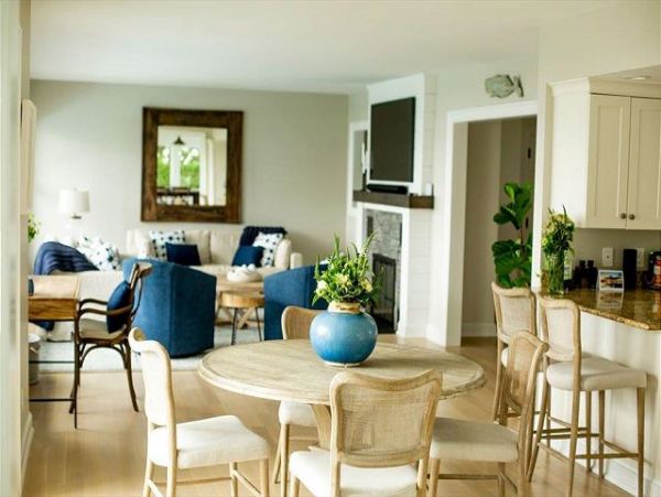 Aquebogue 5 Bedroom Home with Great Views Sleeps 8