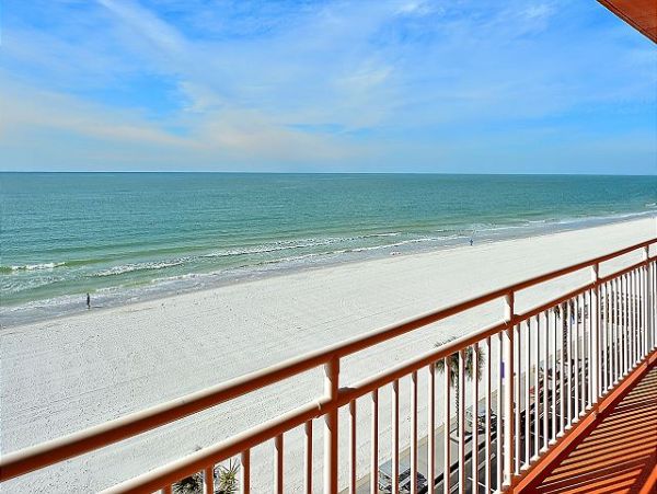 1 Bedroom Condo located at Sunset Beach neighborhood