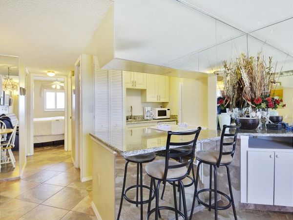 1 Bedroom Condo located at Sunset Beach neighborhood
