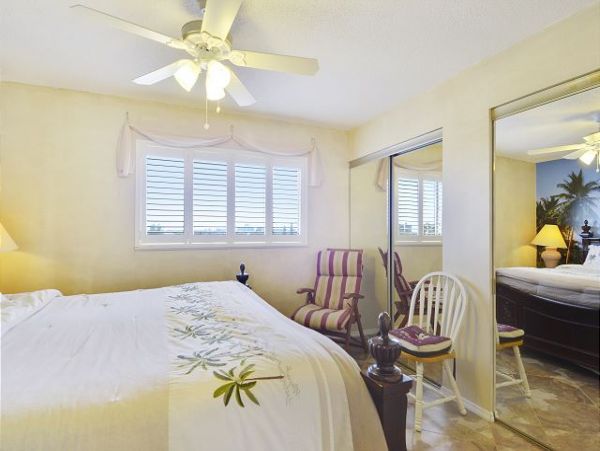 1 Bedroom Condo located at Sunset Beach neighborhood