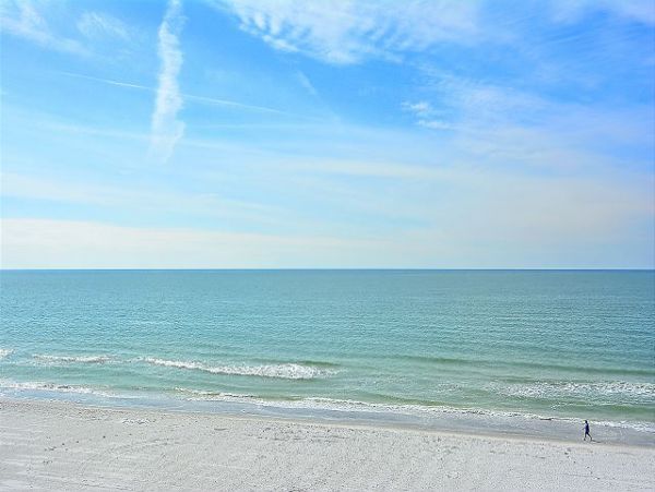 1 Bedroom Condo located at Sunset Beach neighborhood