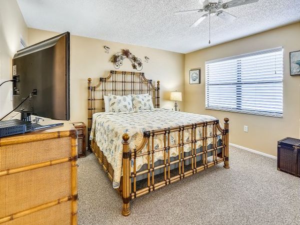 Treasure Island Condo 1011646