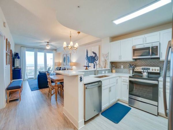 Walk to Beach Panama City Vacation Condo Three bedroom