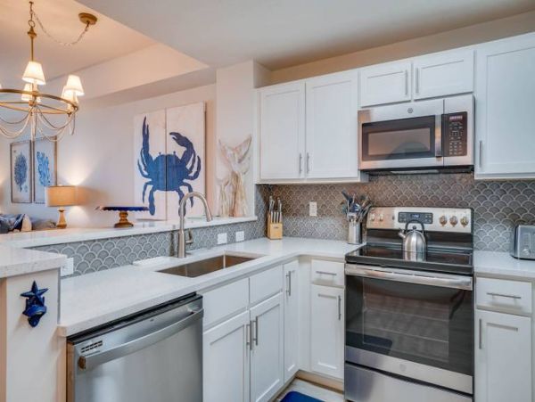 Walk to Beach Panama City Vacation Condo Three bedroom