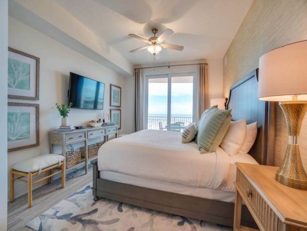 Walk to Beach Panama City Vacation Condo Three bedroom