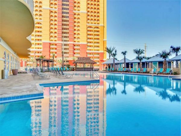 Walk to Beach Panama City Vacation Condo Three bedroom