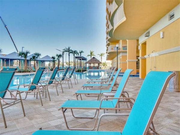Walk to Beach Panama City Vacation Condo Three bedroom