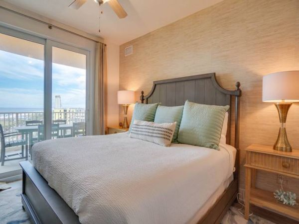 Walk to Beach Panama City Vacation Condo Three bedroom