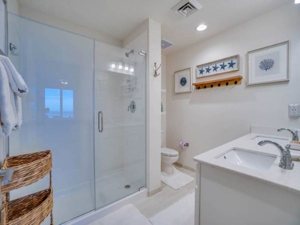 Walk to Beach Panama City Vacation Condo Three bedroom