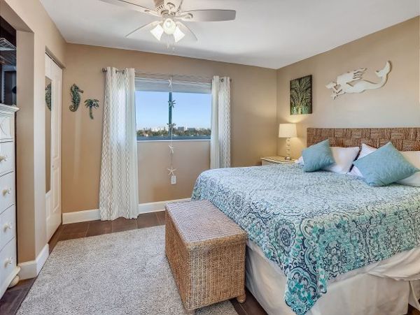 Treasure Island Condo 1011649
