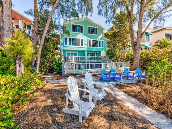 Gulf Views Treasure Island Vacation Home Three Bedroom