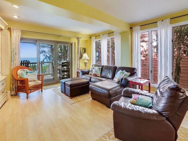 Gulf Views Treasure Island Vacation Home Three Bedroom