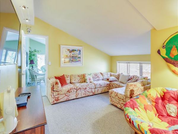 Gulf Views Treasure Island Vacation Home Three Bedroom