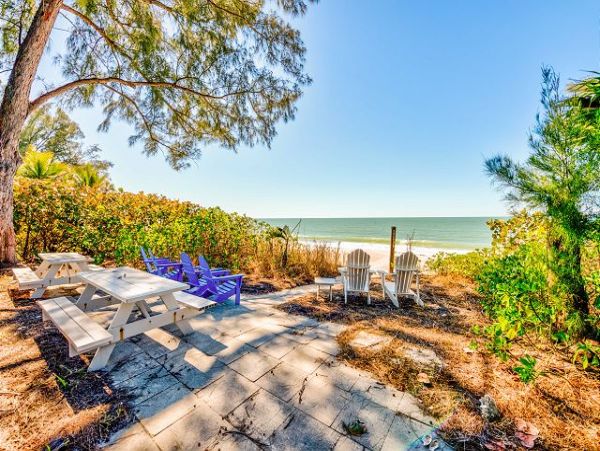 Gulf Views Treasure Island Vacation Home Three Bedroom