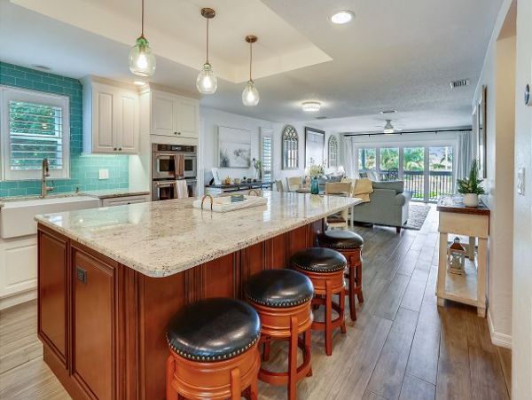 Treasure Island Home 1011653