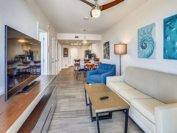 Beachfront 2 bedroom Unit for 6 Guests