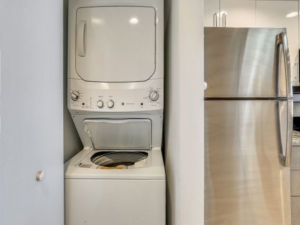 Beachfront 2 bedroom Unit for 6 Guests