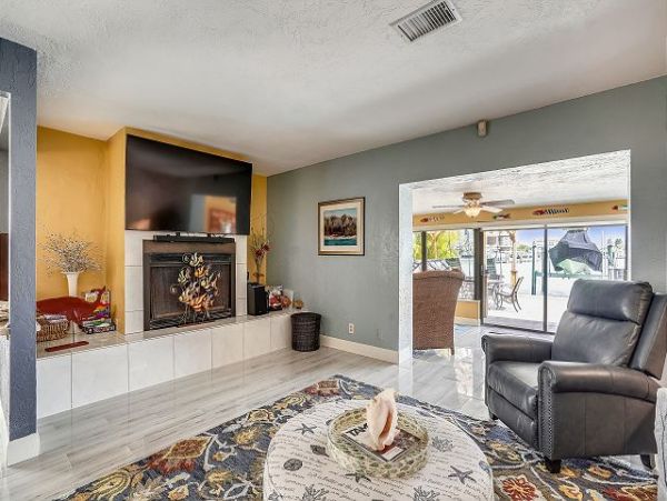Treasure Island Home 1011660