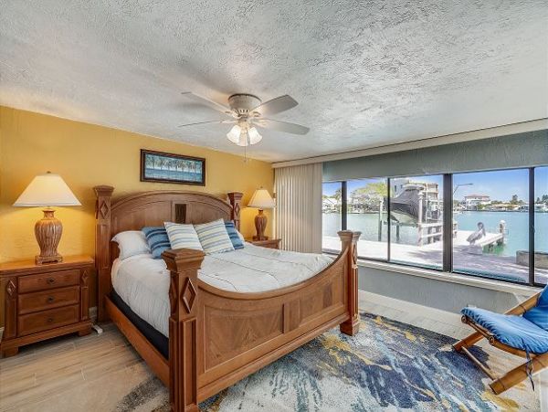 Treasure Island Home 1011660