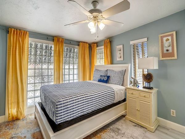 Treasure Island Home 1011660