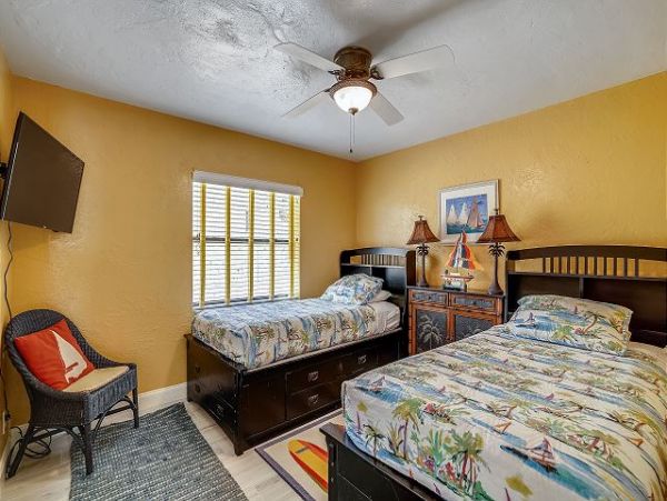 Treasure Island Home 1011660