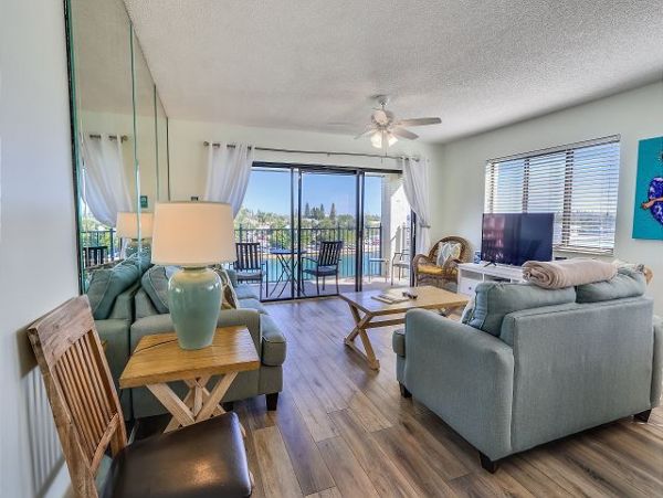 Treasure Island Condo 1011665