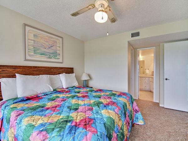 Treasure Island Condo 1011668